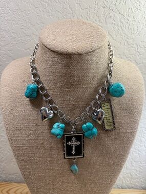 Fashion Jewelry Silver-Tone Necklace with Turquoise Accents